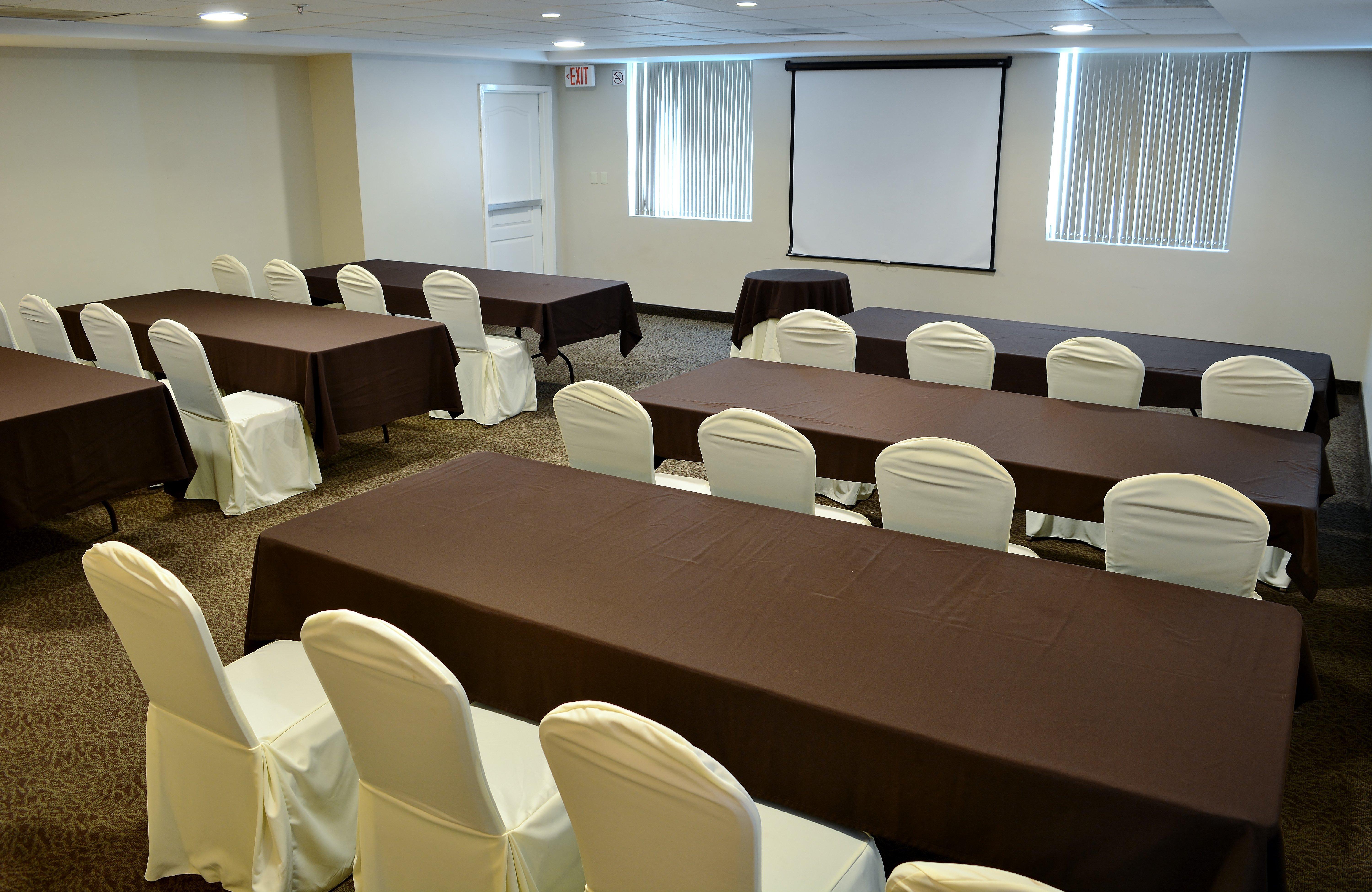 Holiday Inn Reynosa Zona Dorada Zewnętrze zdjęcie