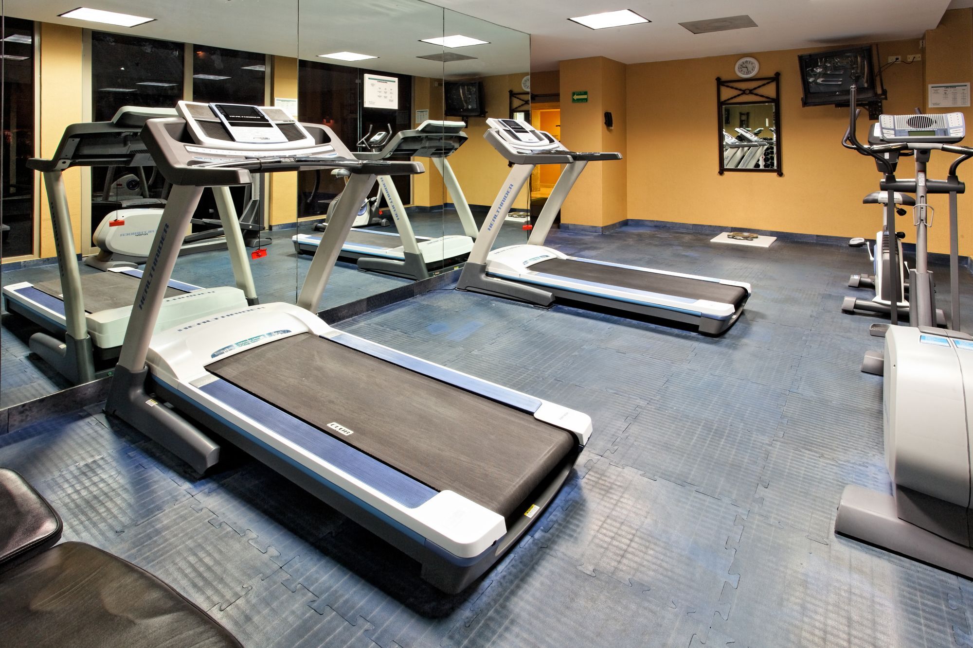 Holiday Inn Reynosa Zona Dorada Zewnętrze zdjęcie