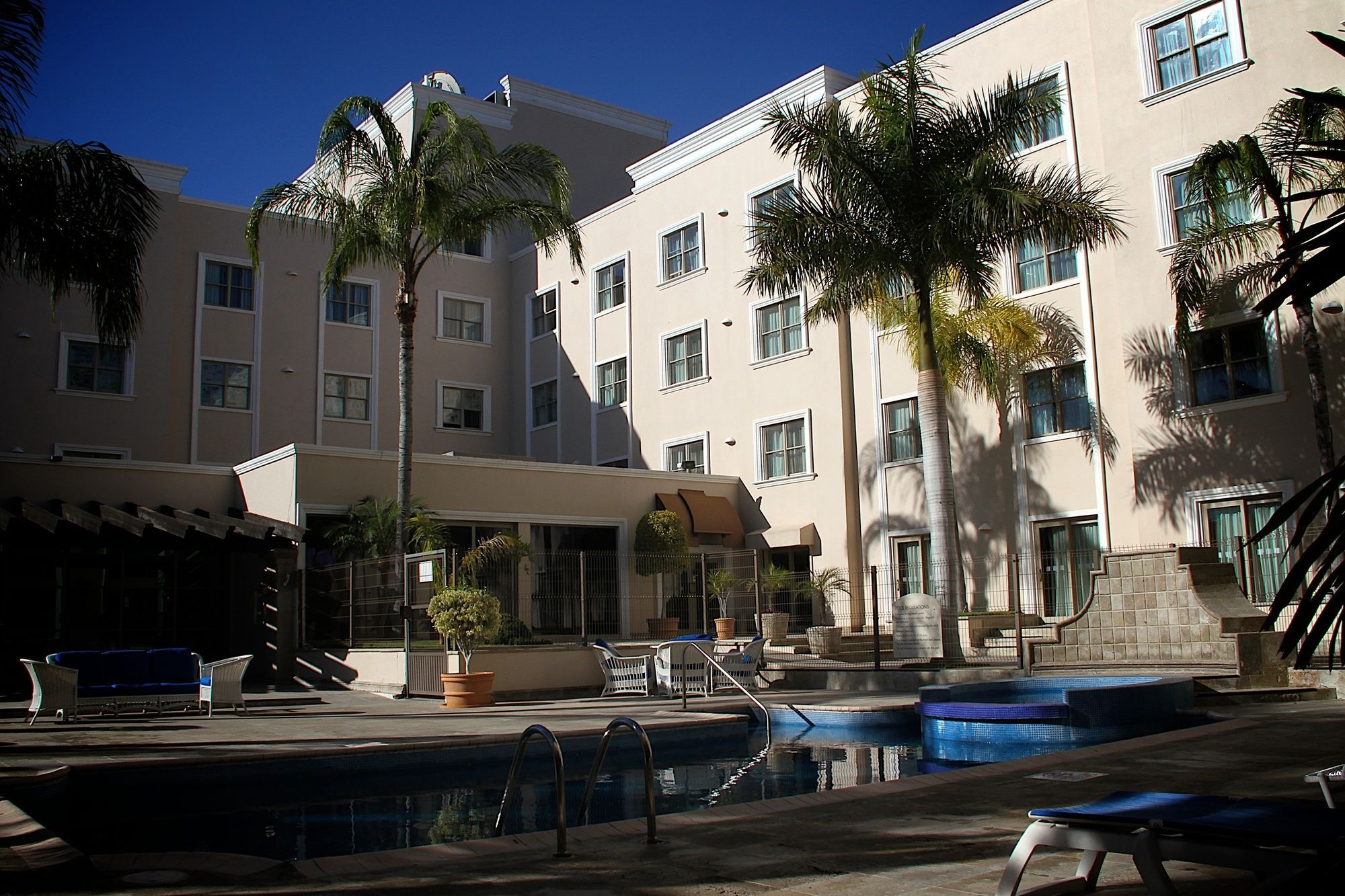 Holiday Inn Reynosa Zona Dorada Zewnętrze zdjęcie